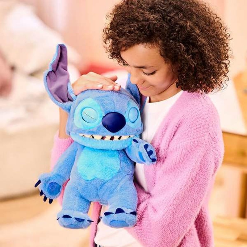 Figura Stitch coleccionable, un tesoro para los amantes de Disney.