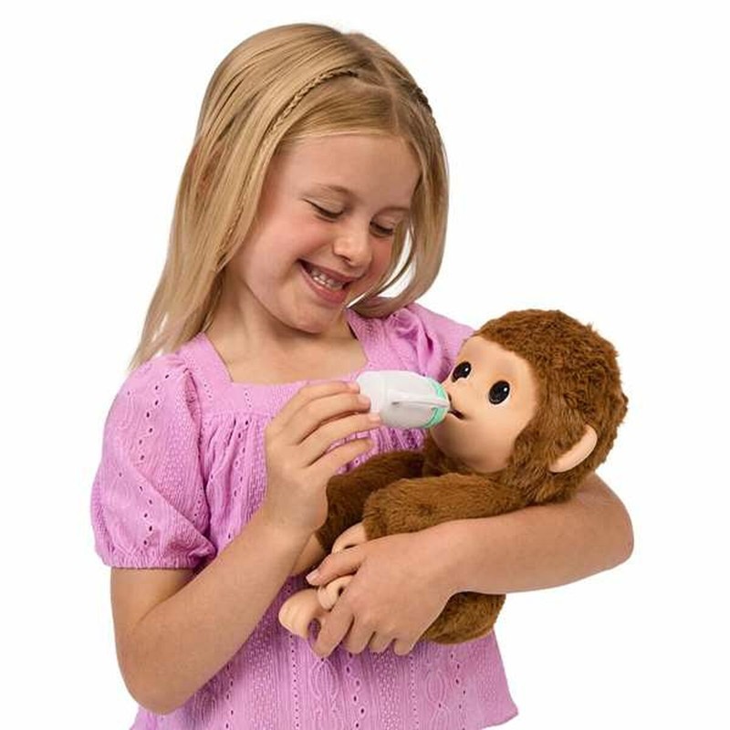 Niños compartiendo momentos de juego con su juguete para desarrollo emocional