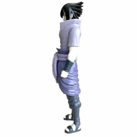 Muñeco articulado Naruto Sasuke Uchiha con accesorios, ideal para colección.