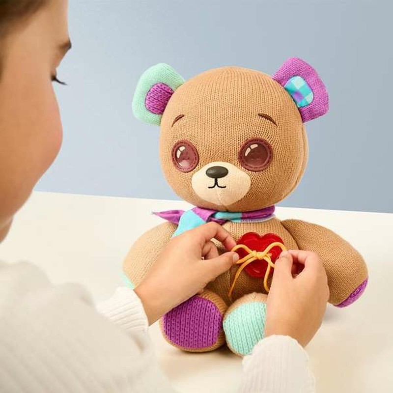 Detalle del Oso Peluche Famosa Thready, calidad y suavidad en cada costura.