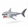 Tiburón robótico juguete Zuru Shark Attack Robo Alive nadando en el agua