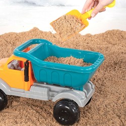 juguetes construcción niños en la playa 2