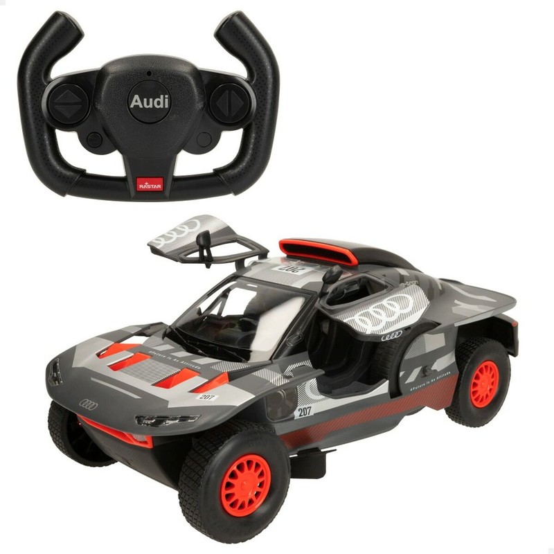 Vista trasera de coche Audi radiocontrol para carreras