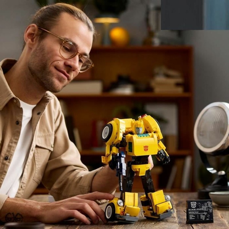 Maqueta Lego Bumblebee 10338, transformación a modo vehículo