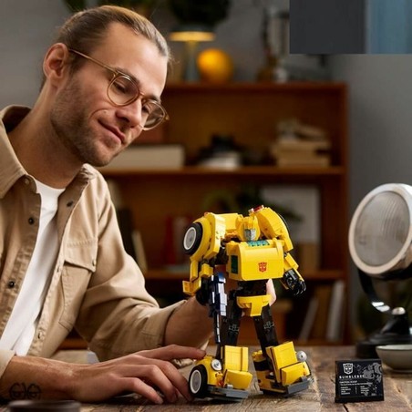 Maqueta Lego Bumblebee 10338, transformación a modo vehículo