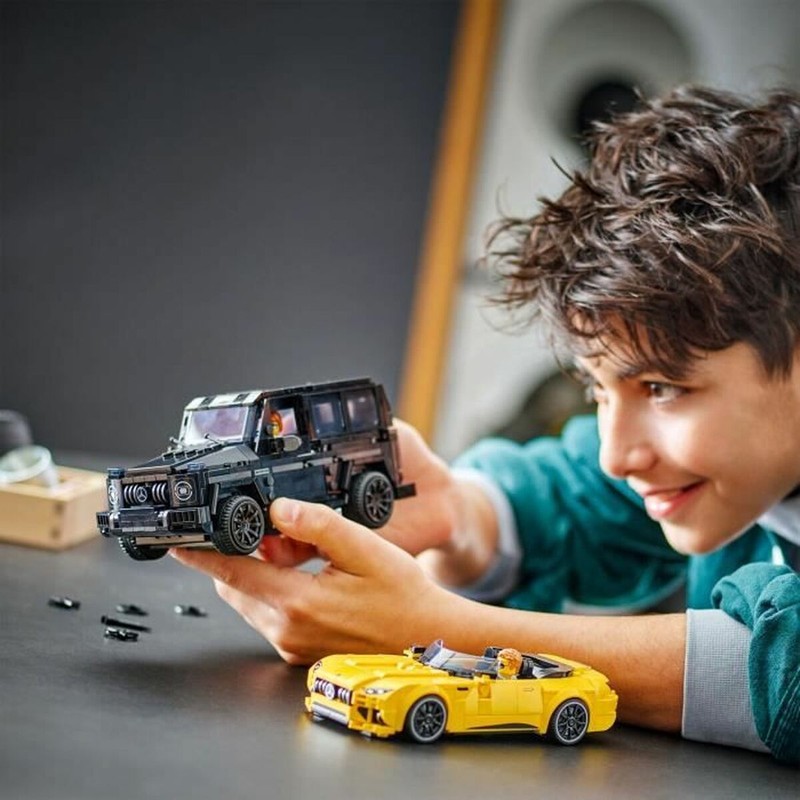 Piezas LEGO resistentes de casa de muñecas en construcción