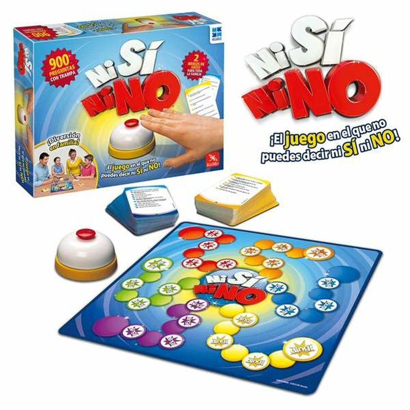Familia riendo mientras juegan al juego de mesa familiar Ni Si Ni No