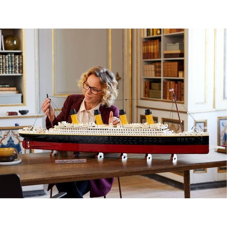 Réplica detallada Lego Titanic: cubierta y botes salvavidas
