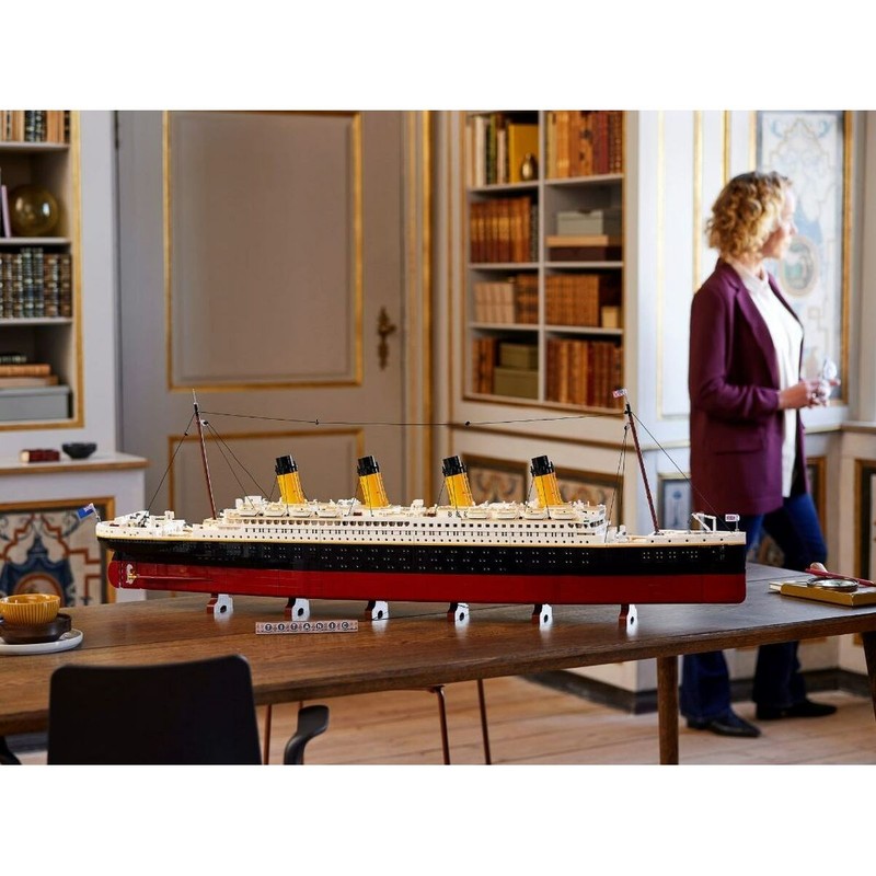 Pasatiempo creativo adultos: interior detallado del Lego Titanic