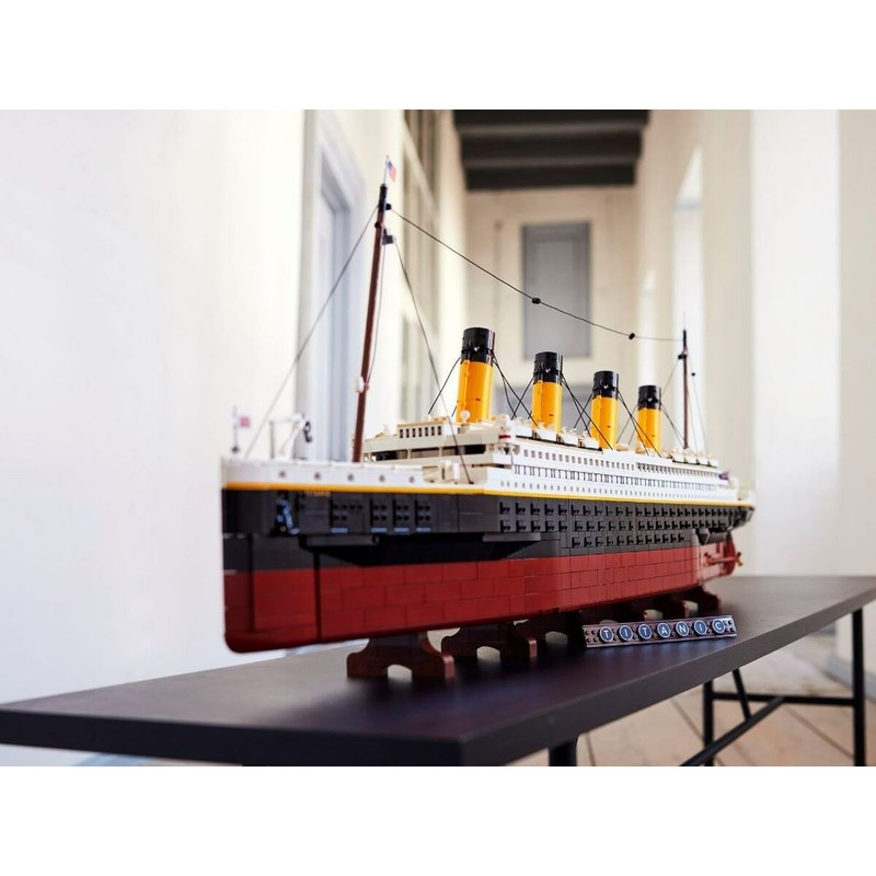 Montaje complejo de Lego: sección de motores del Titanic