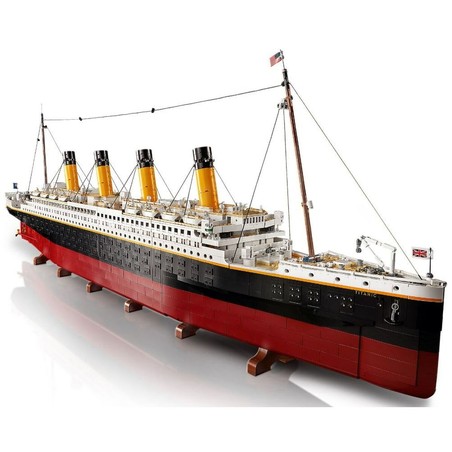 Componentes y bloques para la construcción del Lego Titanic