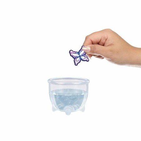 Muñeca mágica interactiva Pixling en su envase
