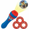 Juguetes construcción niños apilando bloques de madera