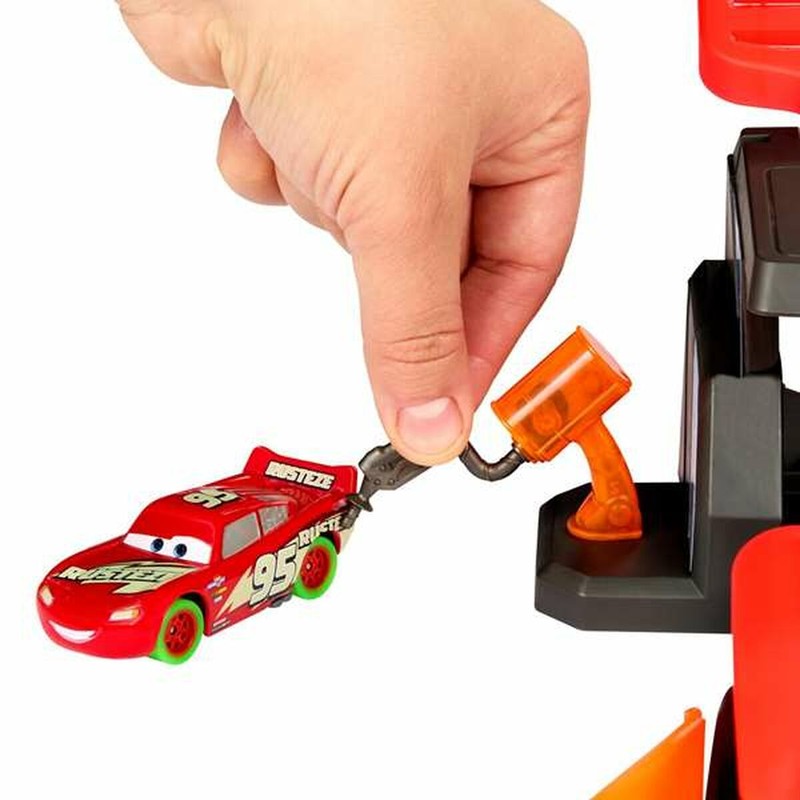 Set de juego Mattel Glow Racers con coche incluido
