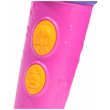 Figura de Dora multicolor, tamaño ideal para manos pequeñas.