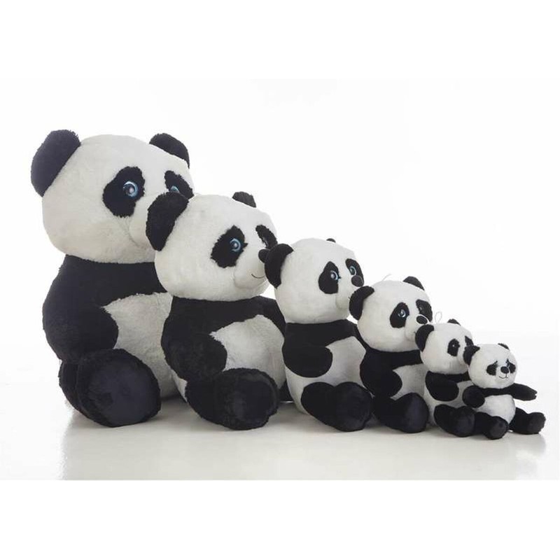Peluche panda grande decorando una habitación infantil, un regalo suave y tierno