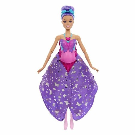 Muñeca Barbie articulada Mattel posando para la aventura