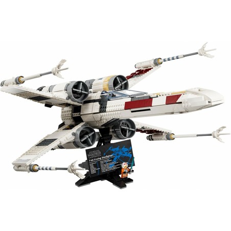 Figura exposición Star Wars X-Wing con piloto