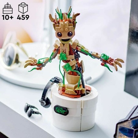 Detalle de la construcción de Baby Groot, ideal para motricidad fina