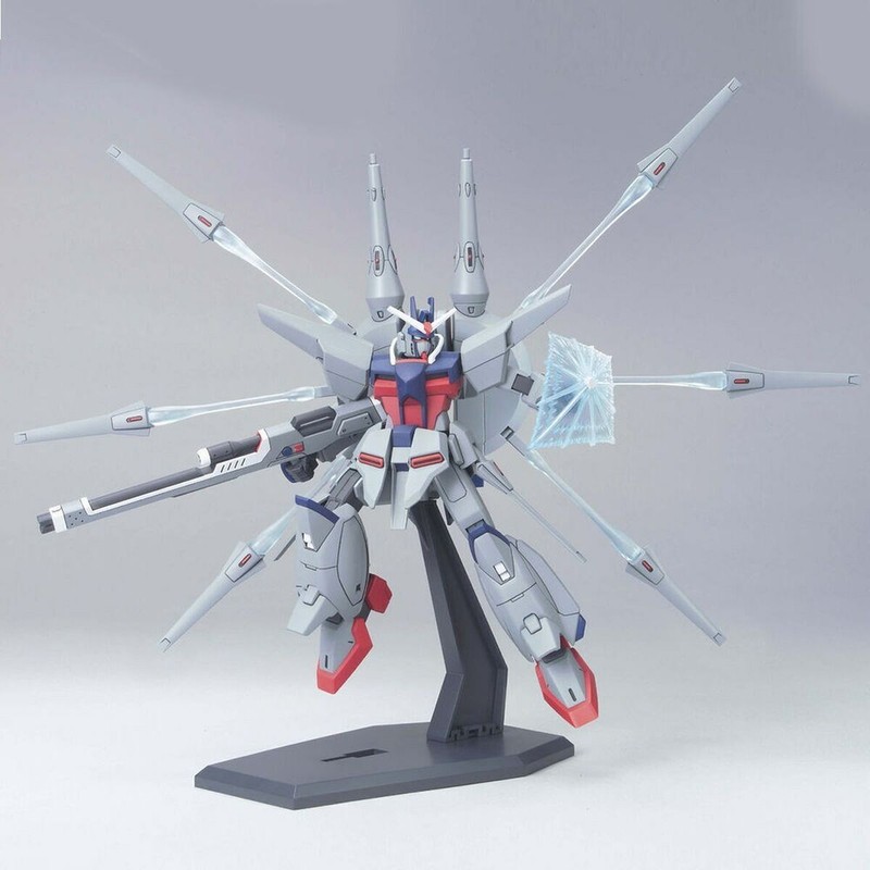 Detalle figura Bandai Gundam azul, diseño moderno