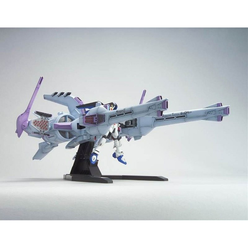 Vista trasera de la figura articulada Gundam