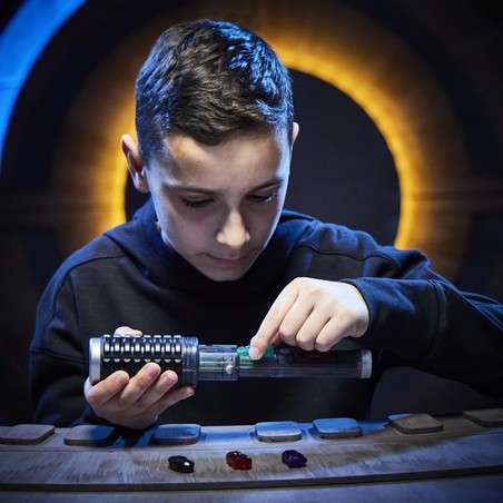 Disfraces Niños: Espada de Juguete Hasbro con Luz y Sonido