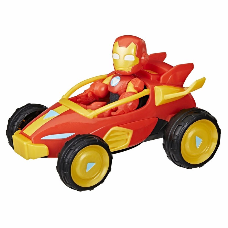 Detalle de la figura de acción Hasbro en color rojo