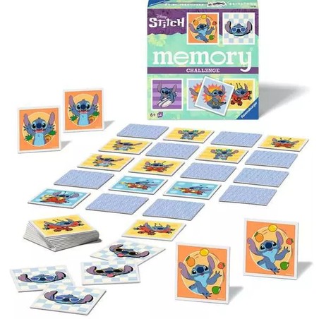 Niños jugando a la memoria infantil Stitch, mejorando su concentración.