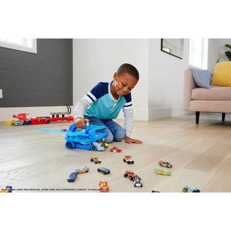 Juguetes para construir la imaginación: el Transportador Dragón Hot Wheels.