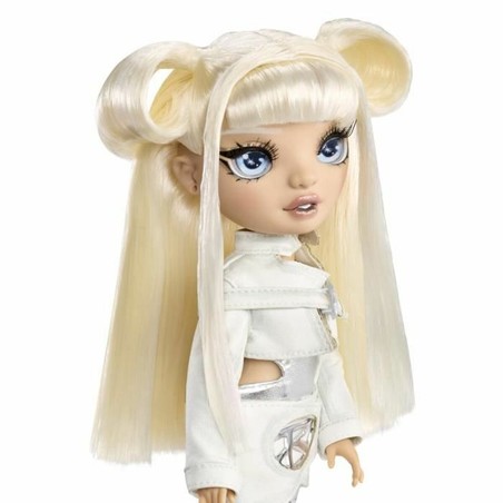 Muñeca para jugar vestir, mostrando accesorios de moda