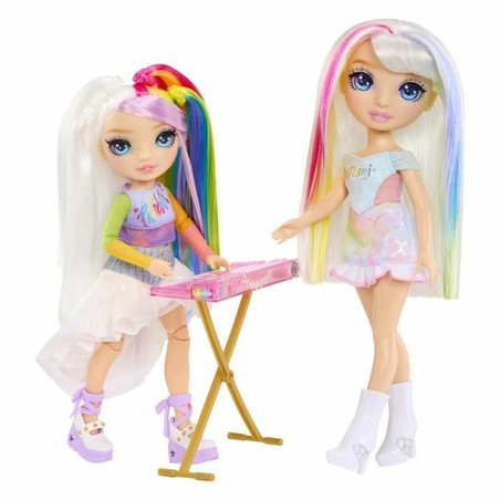 Muñecas fashion niñas: Amaya Raine mostrando su estilo único