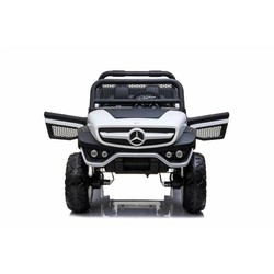 Juguetes Exterior Niños: Coche Eléctrico Mercedes Benz Unimog 12V - Compra online en MegaJuguetes 2