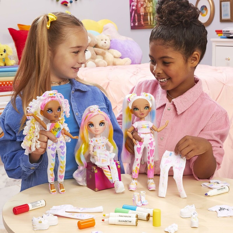 Muñecas Niñas Rainbow High Color & Create 22 cm - ¡Crea tu Estilo!