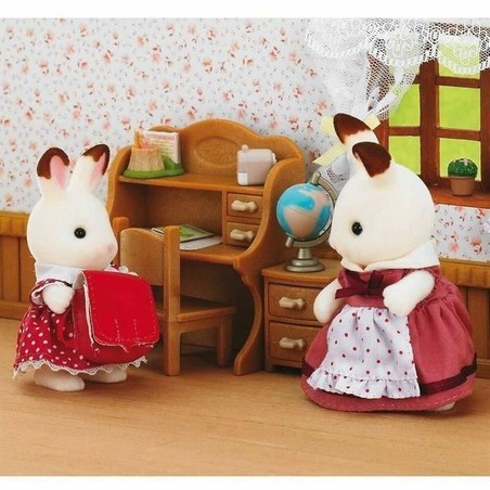 Figuras Acción Niños Sylvanian Families 5016 - Compra online en MegaJuguetes