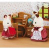 Figuras Acción Niños Sylvanian Families 5016 - Compra online en MegaJuguetes