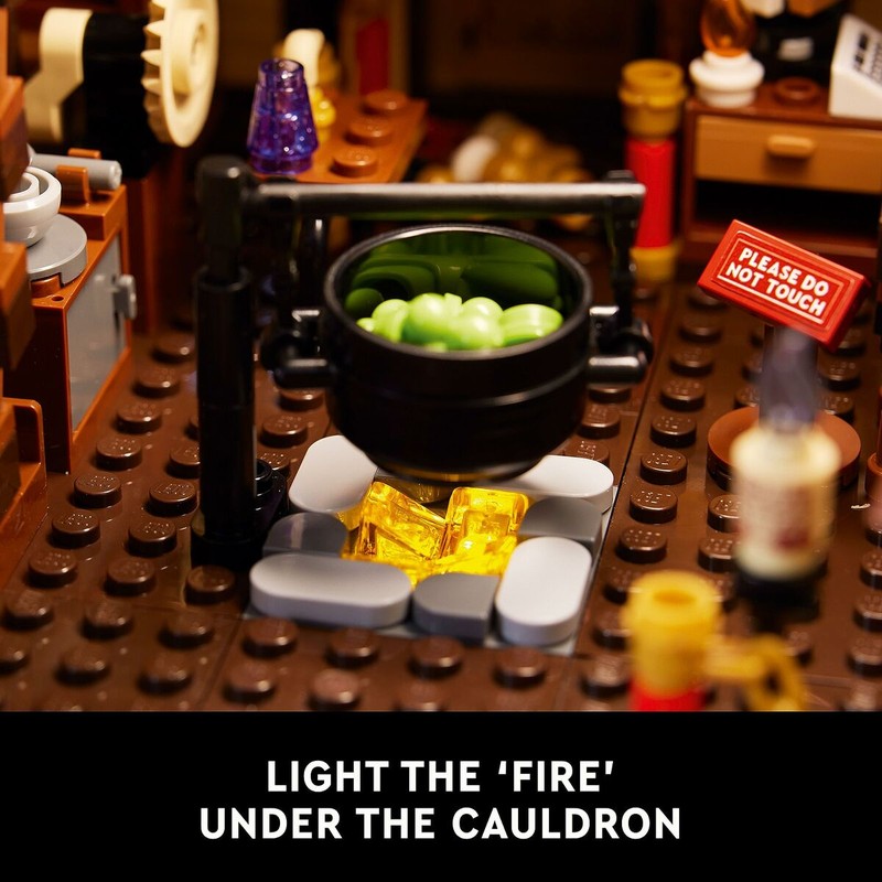 Juego de Construcción Lego Hocus Pocus: Cabaña Hermanas Sanderson 21341