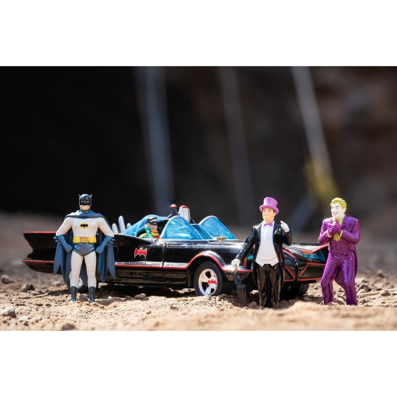 Coches Juguete Niños: Batmóvil 1966 Classic de Batman - Metal 19 cm