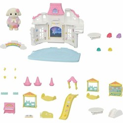 Figuras Acción Niños Sylvanian Families: Playset Guardería Castillo Soleado 5743 - Compra online en MegaJuguetes 2