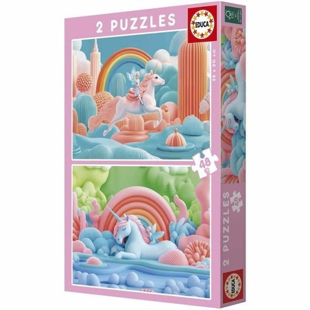 Niña jugando con **juguete construcción motricidad fina** de unicornios mágicos