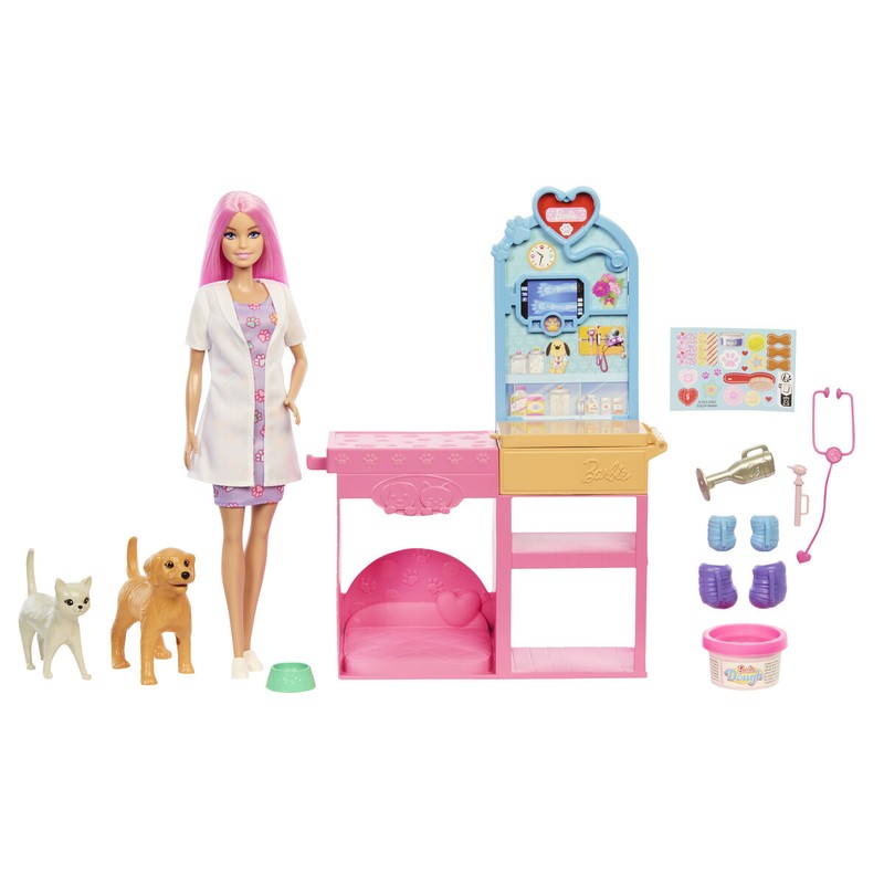 Niños jugando a ser veterinarios con Barbie