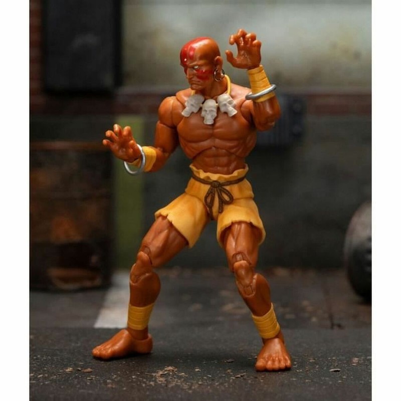 Detalle de la figura de acción Dhalsim 15 cm, ideal para tu colección