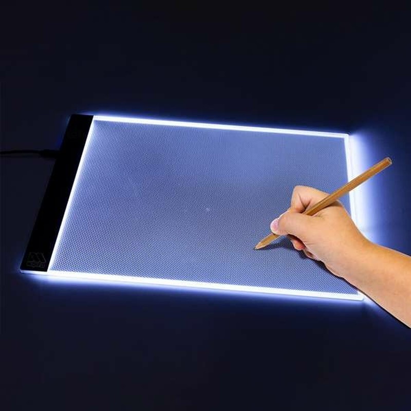 Set pintura niños: proyector Moltó Magic en acción creativa