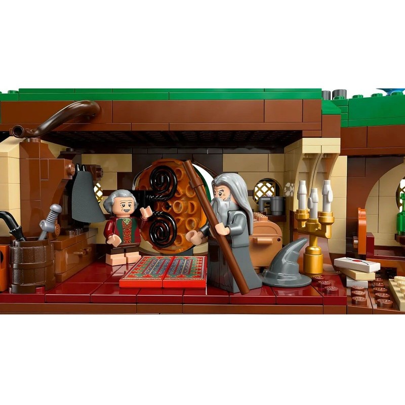 Modelo a escala LEGO La Comarca: Detalles de tejados y ventanas