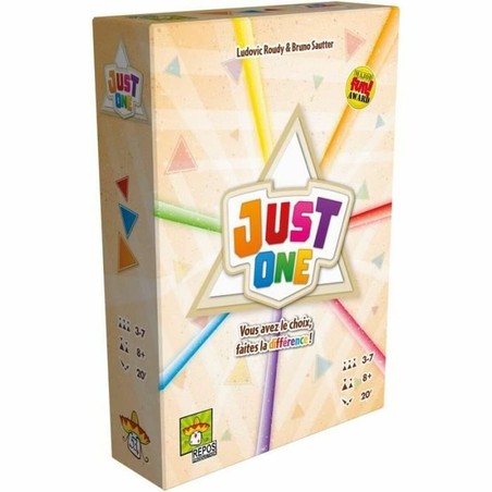 Juegos mesa niños Just One de Asmodee jugando en familia