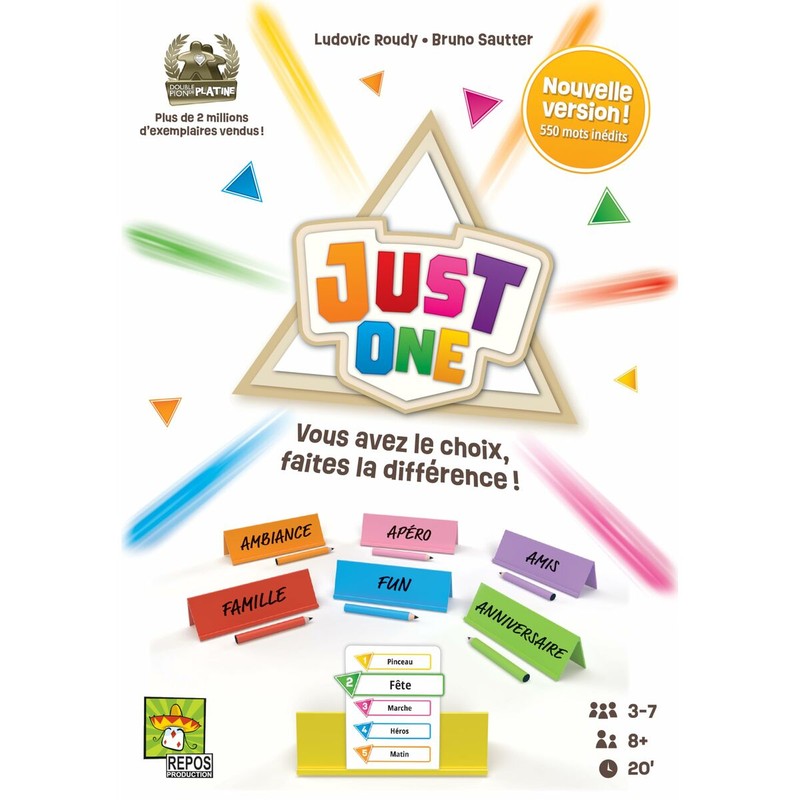 Ambiente divertido con el juego mesa cooperativo Just One