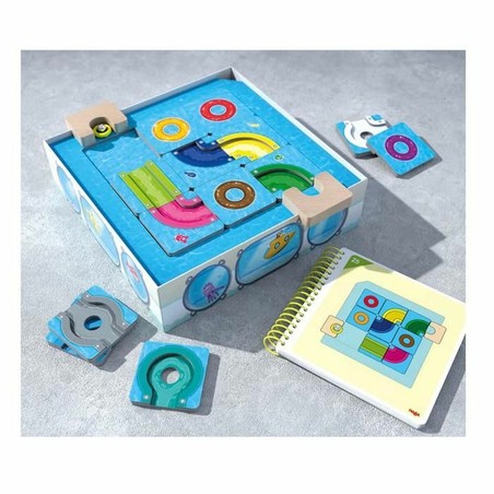Detalle de los bloques de madera ecológicos del juego HABA