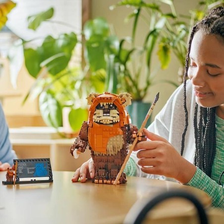 Modelo coleccionable Star Wars Wicket Ewok con 1010 piezas en detalle