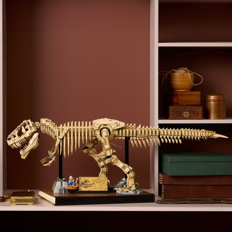 Juego construcción Lego adultos, maqueta fósil T-Rex con 3145 piezas.