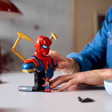 Lego Marvel coleccionistas, detalle del busto de Iron Spider-Man
