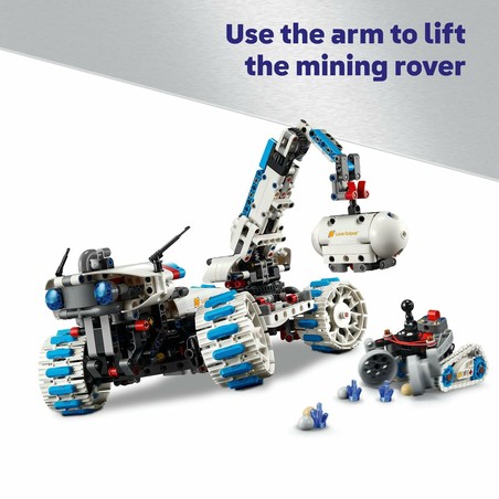Bloques construcción infantiles: ensamblando vehículo lunar Lego